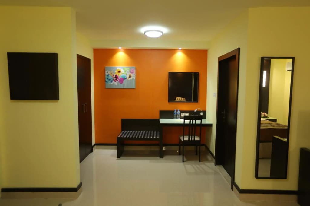 Photo 12