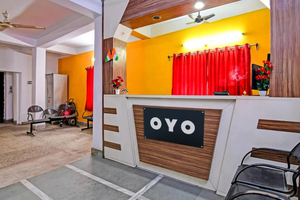 Hotel O by OYO Red Rose Near Noapara Metro Station