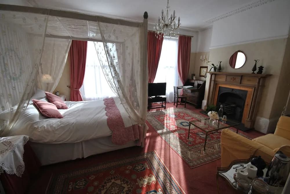 Churchill Guest House