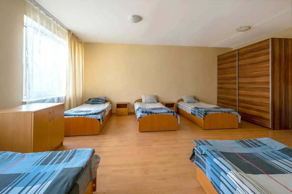 Photo 12