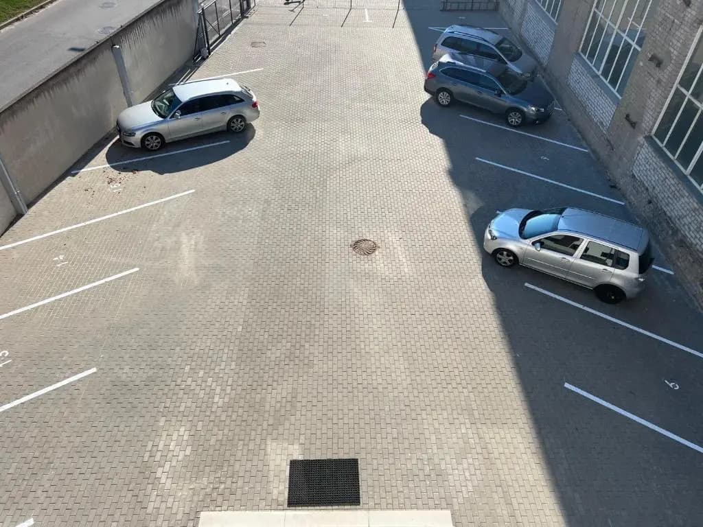Photo 19