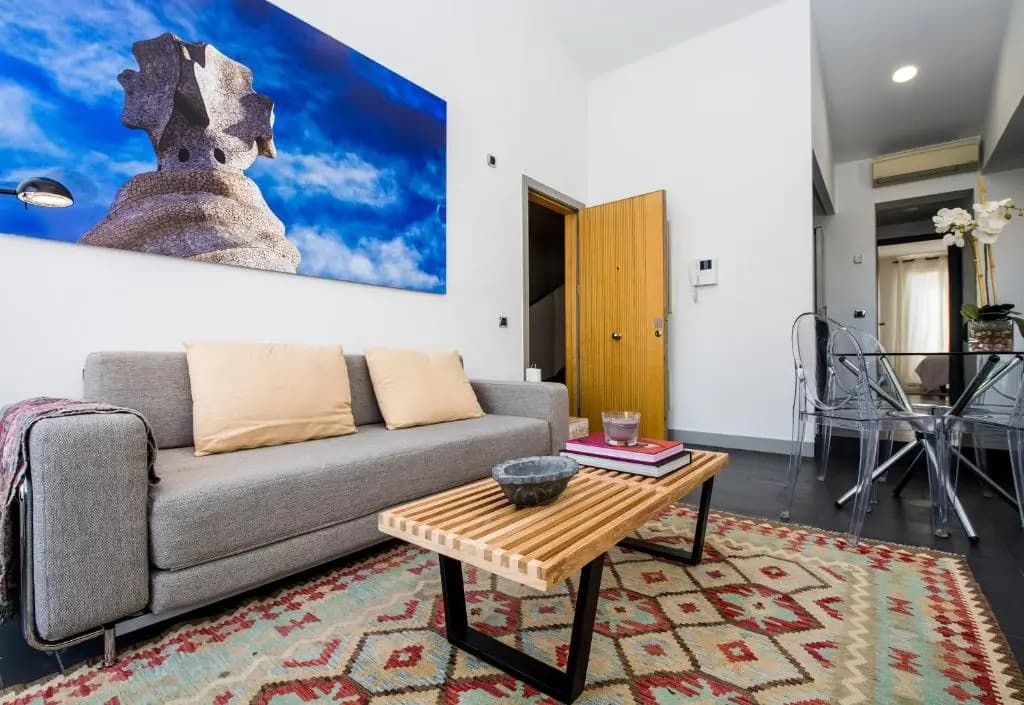 C211 Barcelona Apartments