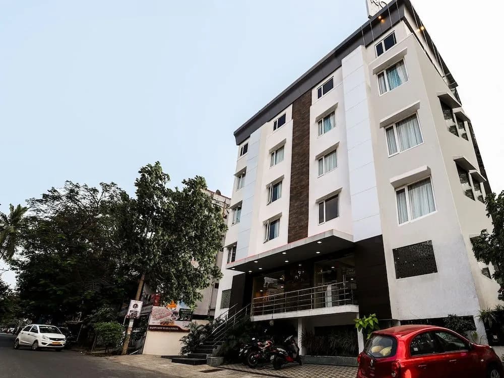 Capital O 29581 Rohini Jazz