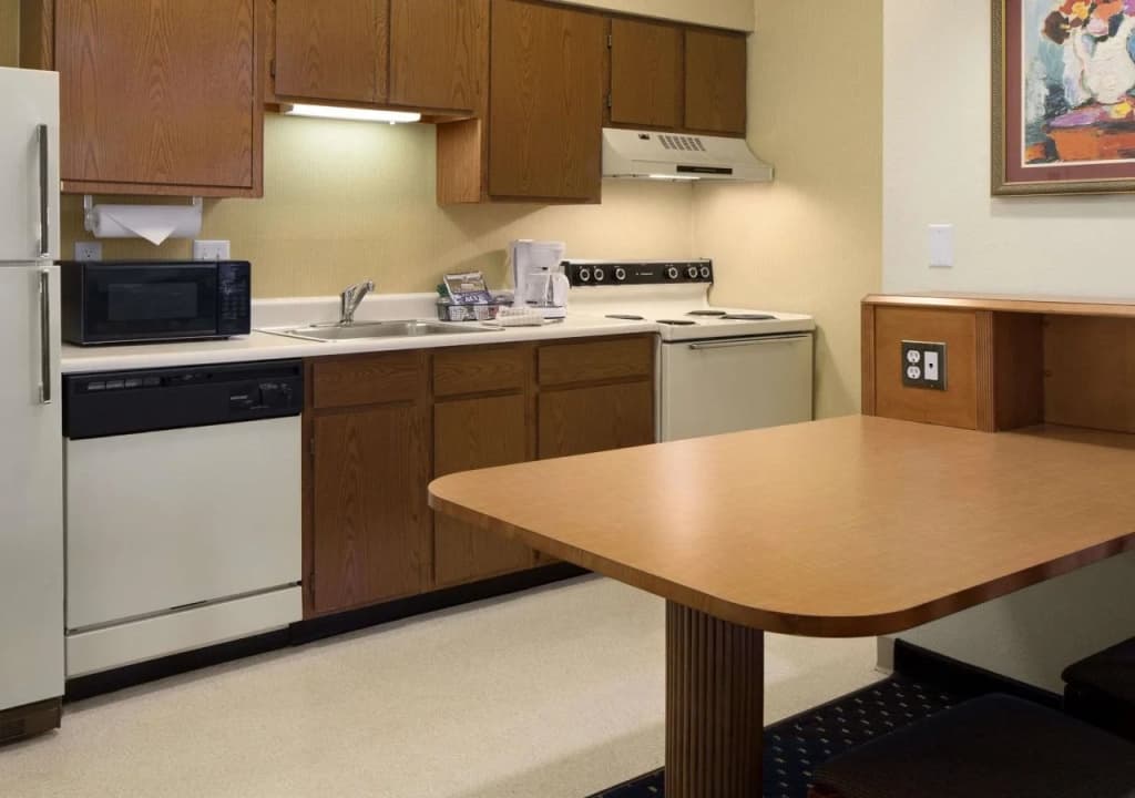 Hawthorn Extended Stay by Wyndham Fort Wayne