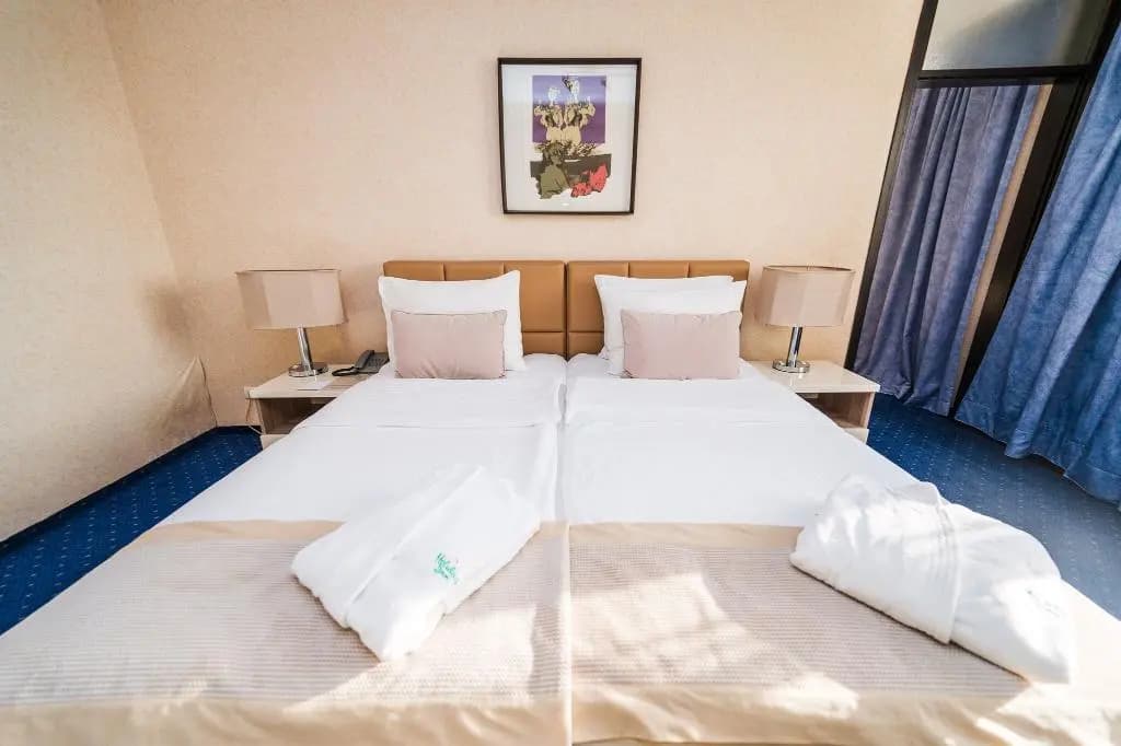 Hotel Holiday