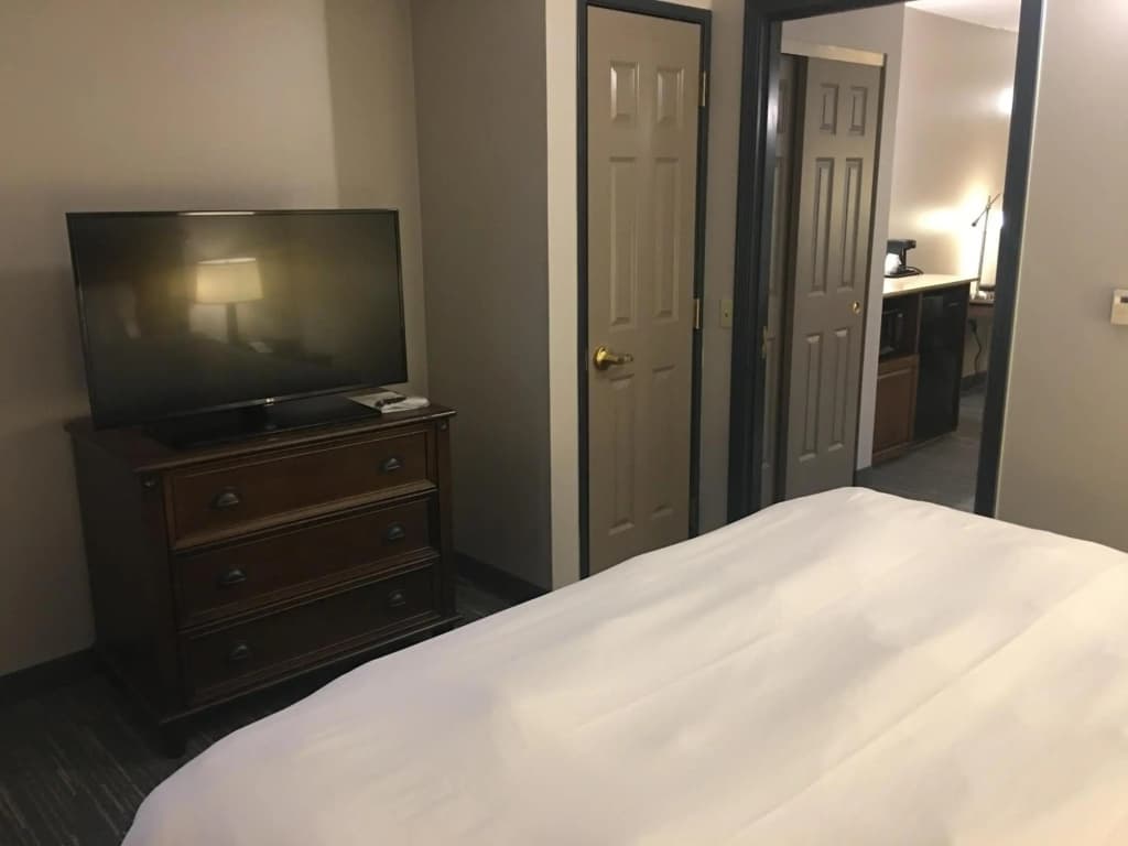 Country Inn and Suites By Carlson, Grand Rapids East, MI