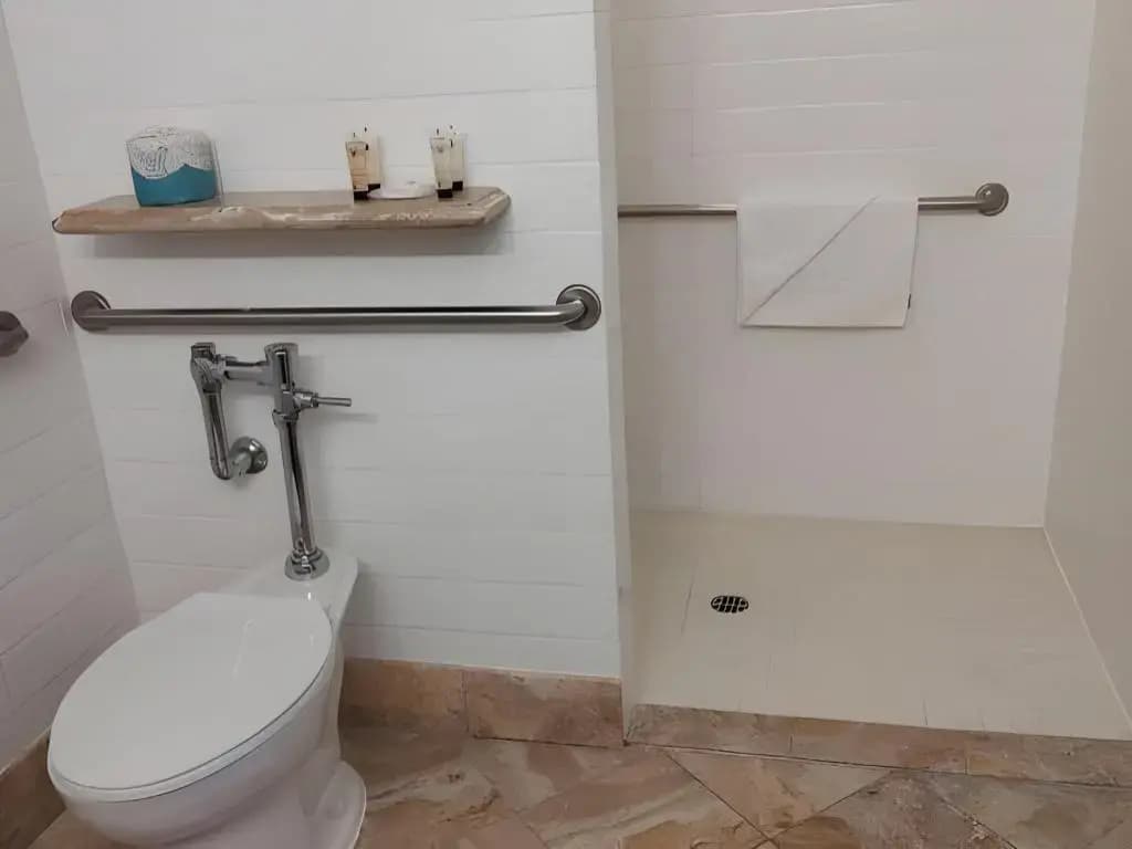 Photo 18
