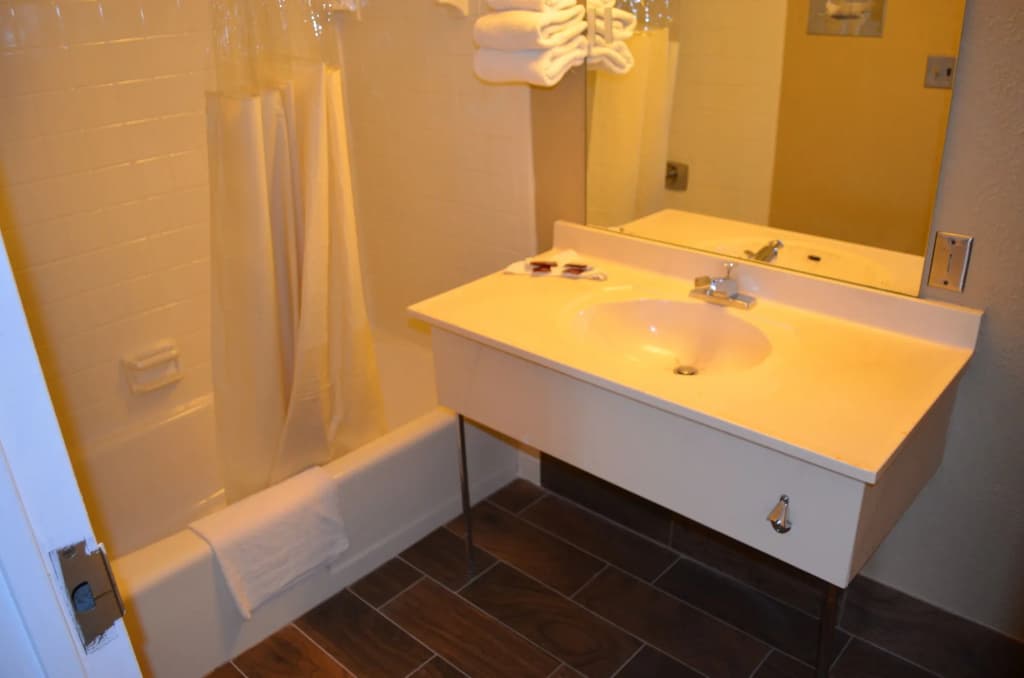 Photo 8