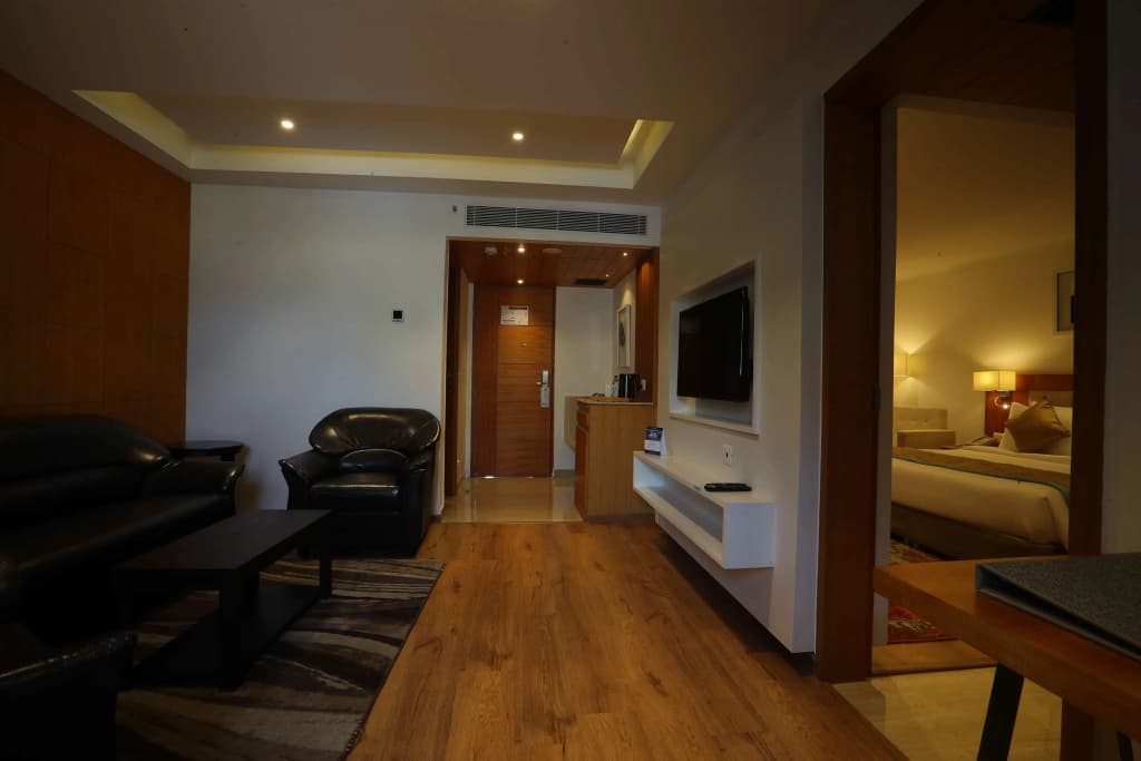 Photo 7