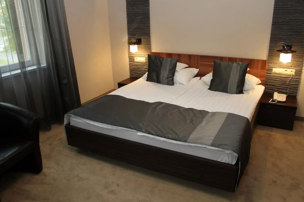 Lv Vay Villa Hotel