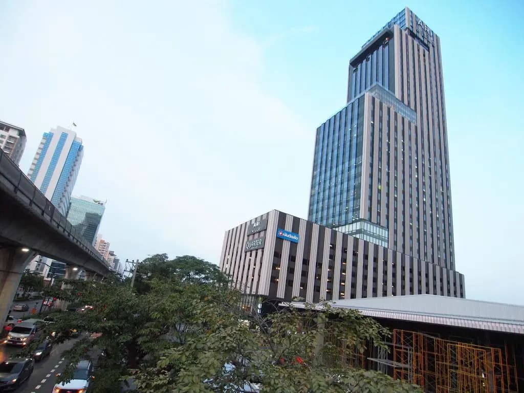 The Quarter Ari by UHG Hotel