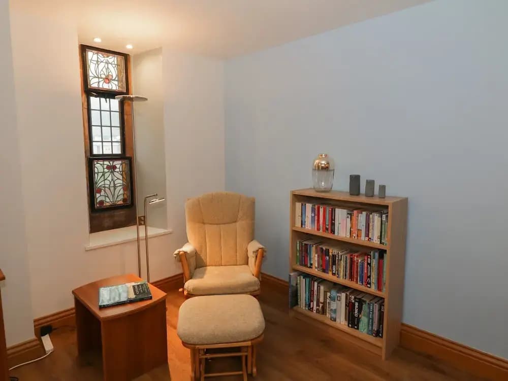 Photo 11