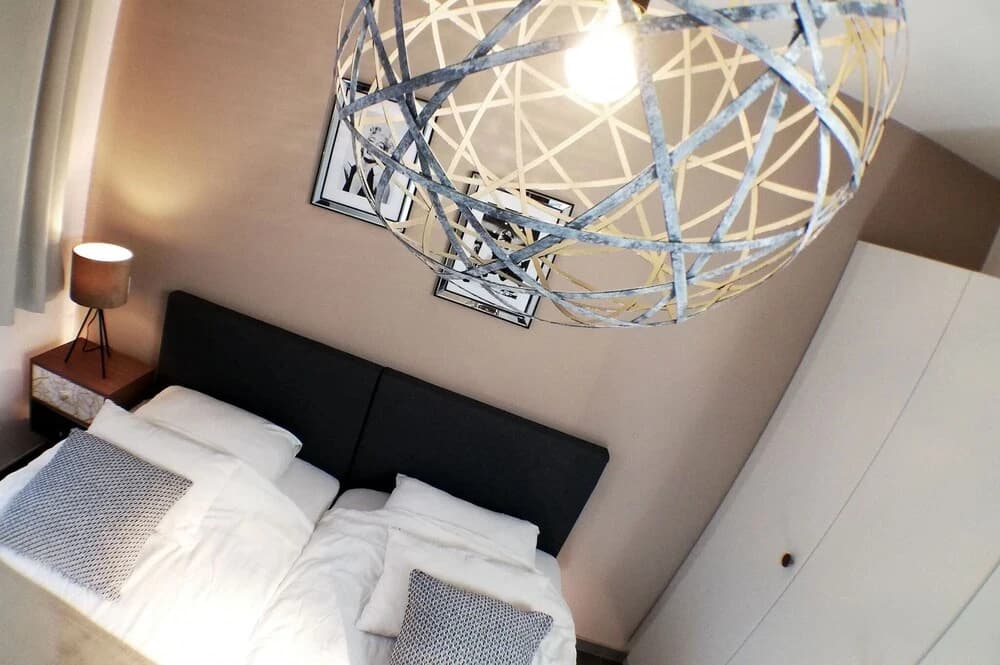 Businest Gosselies-charleroi Airport - 1-bedroom Apartment