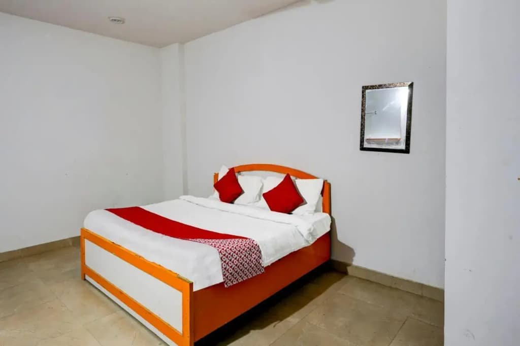 OYO Flagship 80608 Hotel Relax Inn