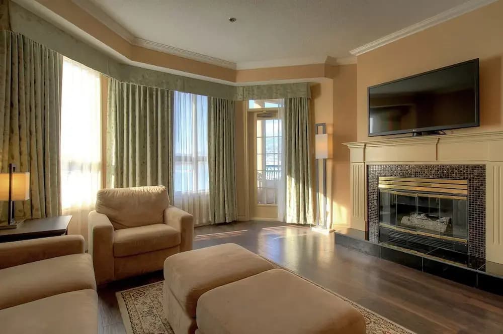 The Grand Okanagan Lakefront Resort and Conference Centre