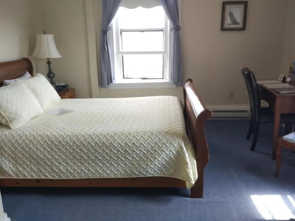 Homeport Historic Bed & Breakfast/Inn c 1858