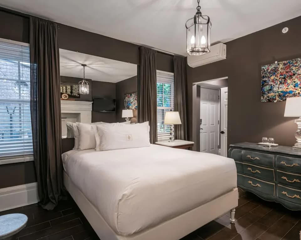 The DWIGHT D Hotel