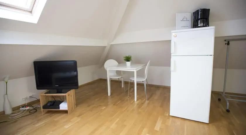 Stavanger Housing, Karlsminnegate 42