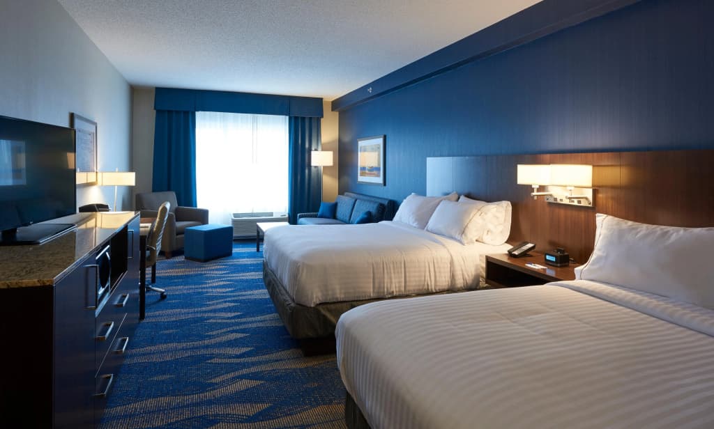 Holiday Inn Express & Suites St John's Airport by IHG