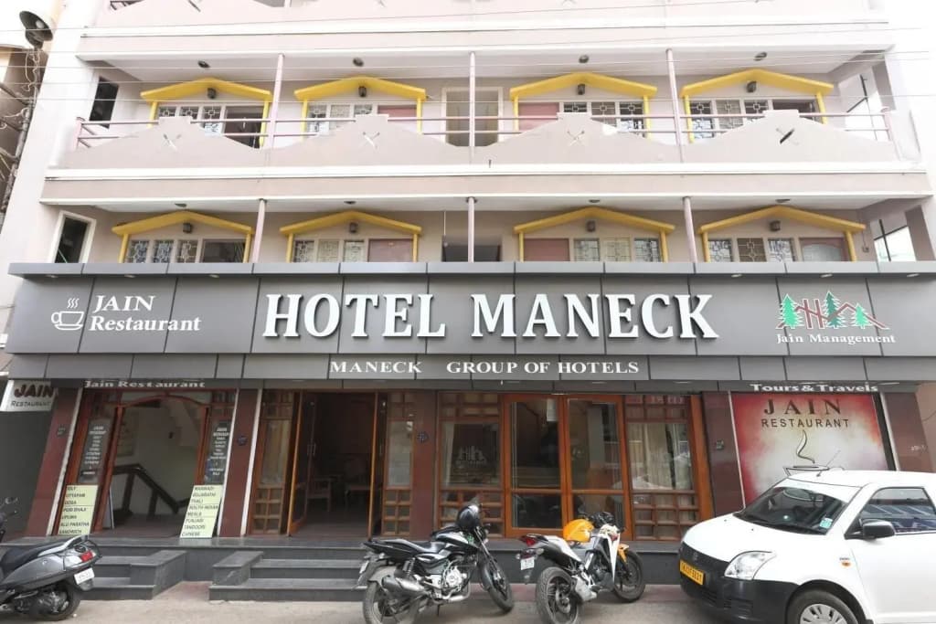 HOTEL MANECK MANOR