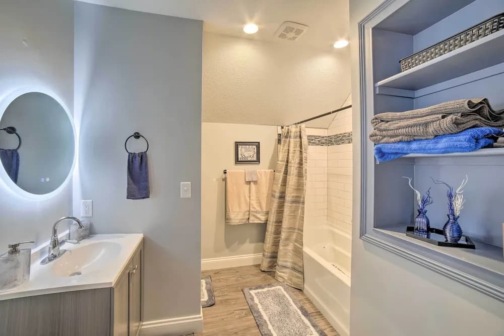 Spacious Fort Wayne Condo w/ Porch + Storage!