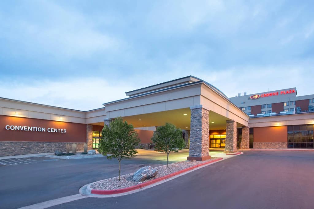 Crowne Plaza Denver International Airport