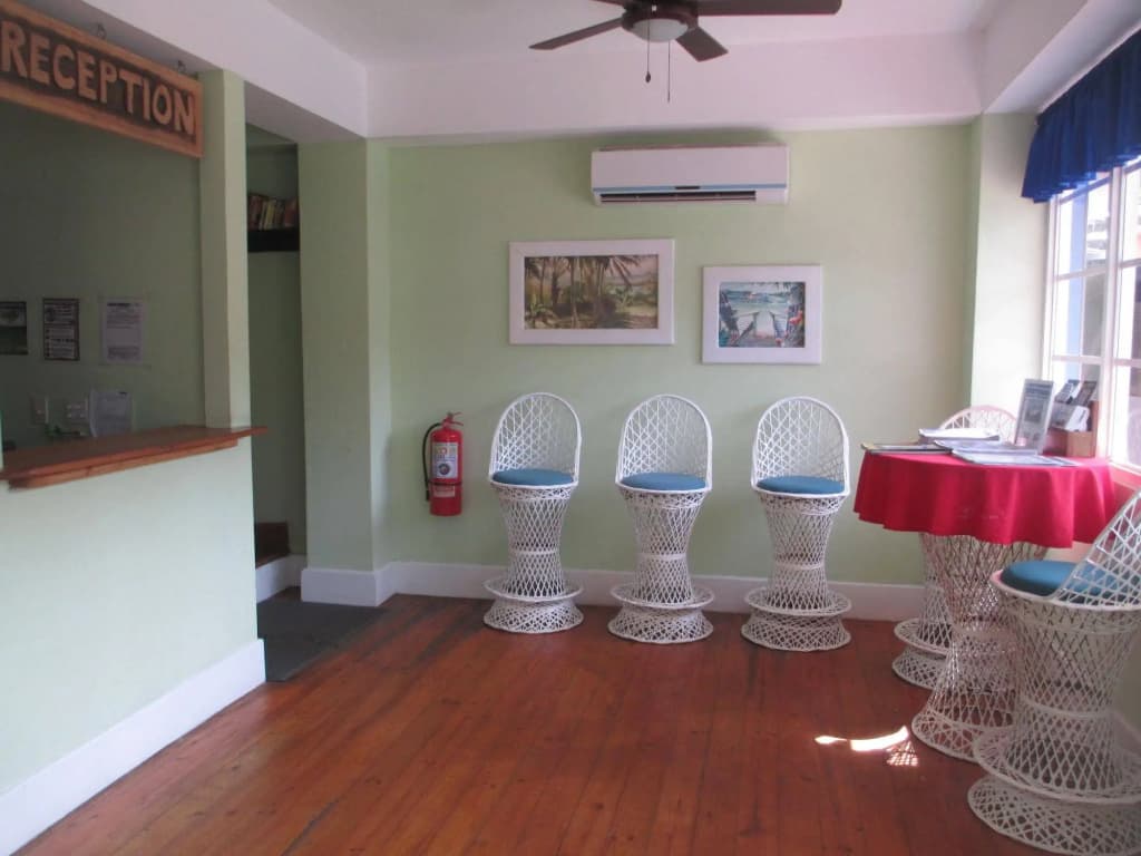 Photo 8