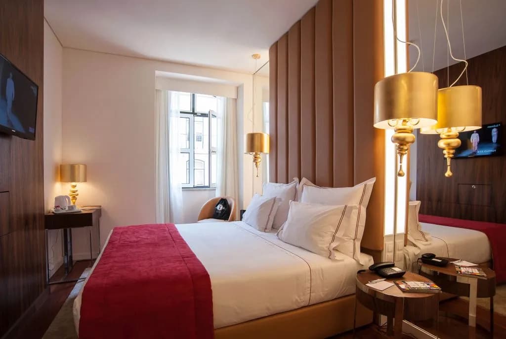 The 7 Hotel, Suites, Studios & Apartments