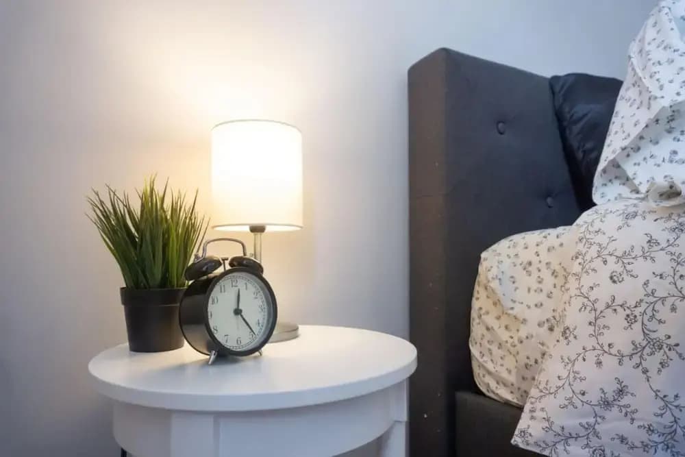 2BR Condo in Heart of Uptown Coffee Wifi