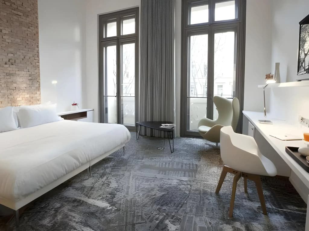 hotel