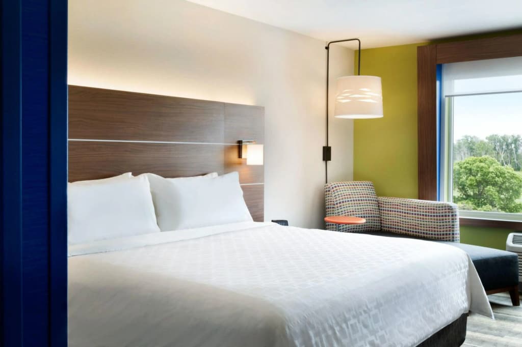 Holiday Inn Express and Suites Omaha Downtown - Old Market By IHG