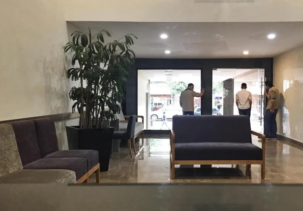 Photo 18