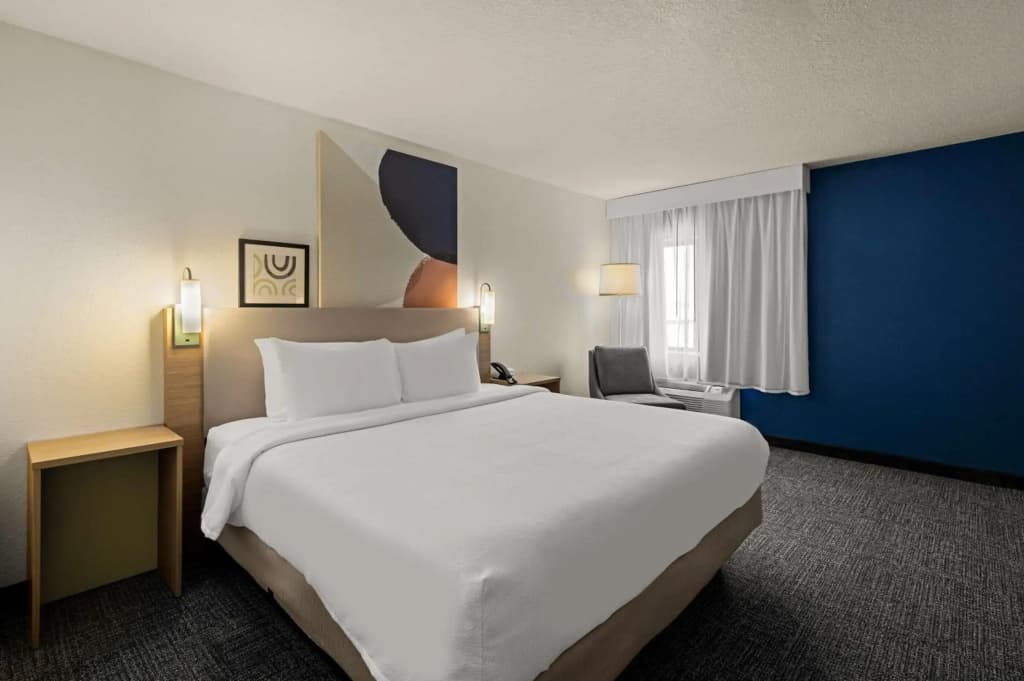 Spark by Hilton Fort Wayne