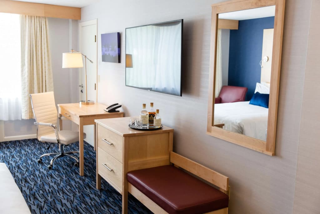 Capitol Plaza Hotel Montpelier Tapestry Collection by Hilton
