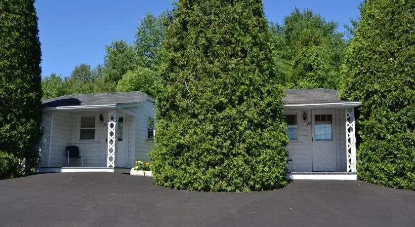 Twin City Motel