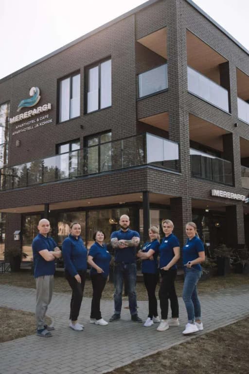 Merepargi ApartHotel & Cafe