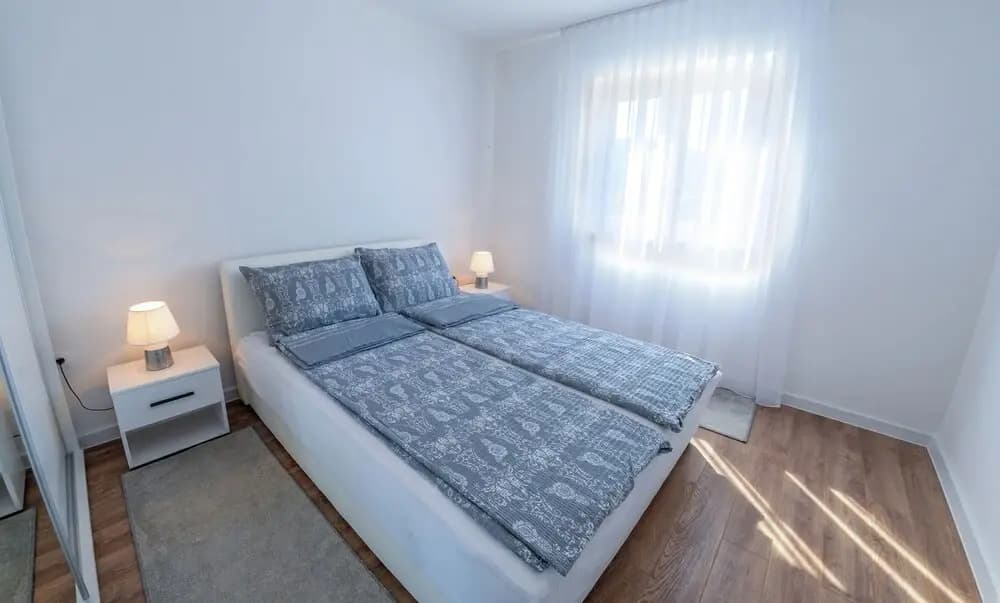 Sweet Retreat-Buna Riverside with pool