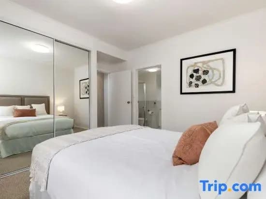 Sol Sands: Oceanfront | Balcony | Henley Beach