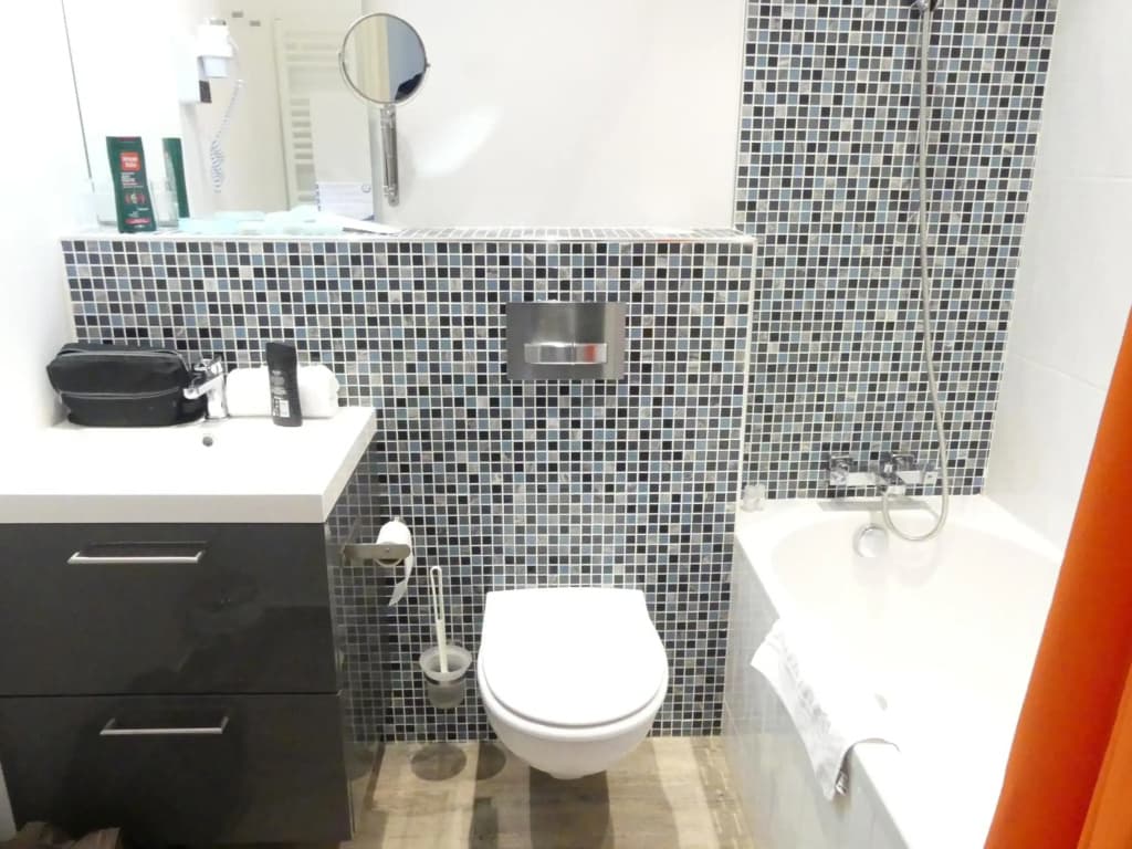 Photo 8