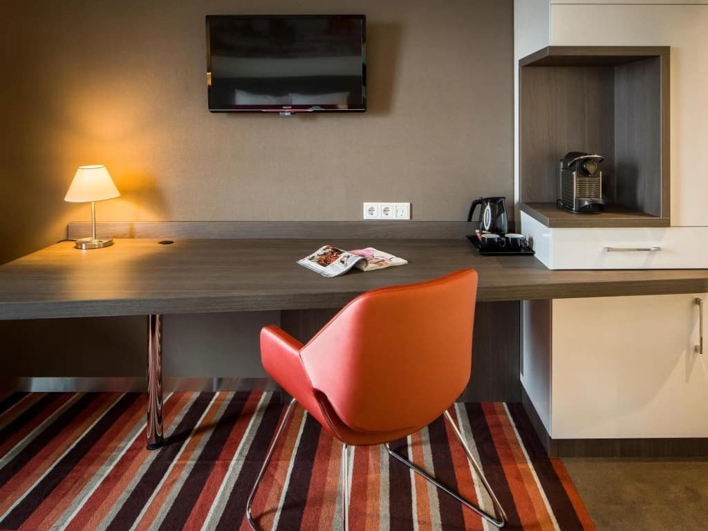 Plaza Premium Grand Winston Hotel