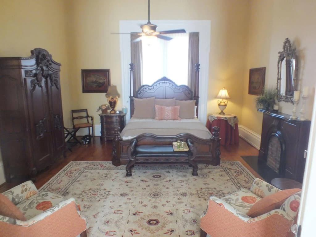 The Pepin Mansion Historic B&B