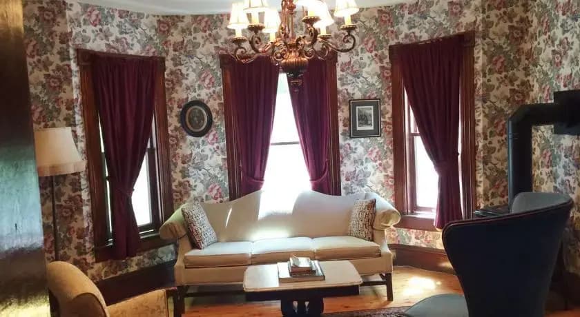 Betsy's Bed & Breakfast