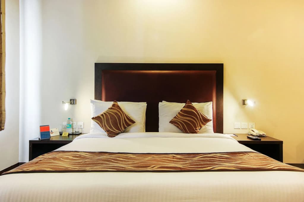 Vibe by The LaLiT Traveler Hotel
