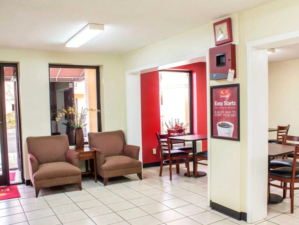 Econo Lodge Research Triangle Park