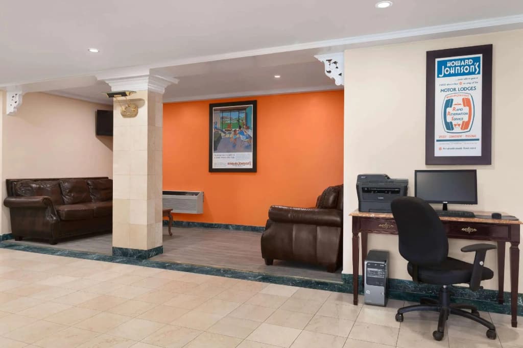 SureStay Plus by Best Western Windsor