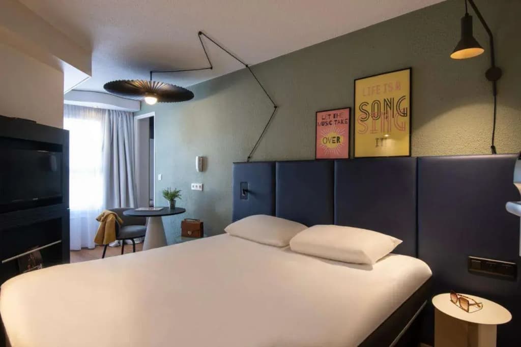 Photo 35