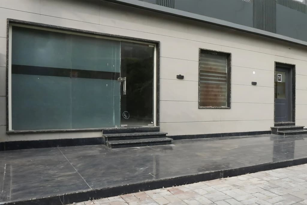 Super Townhouse Rohini Sector 18 Formerly Relic Stay