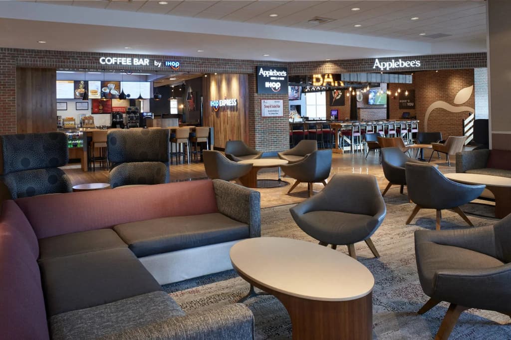 Courtyard By Marriott Detroit Downtown