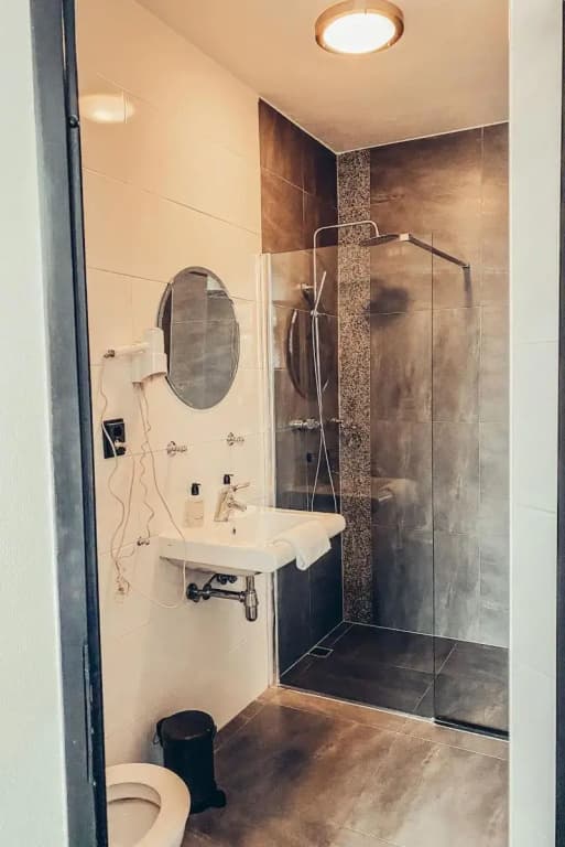 Photo 57