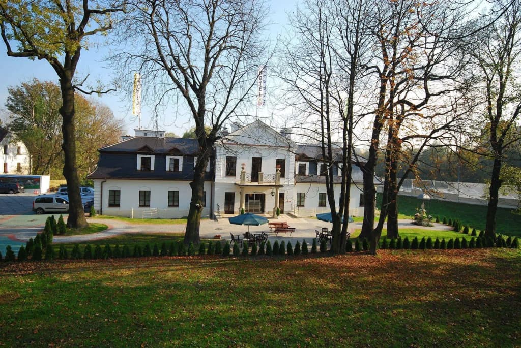 Photo 10